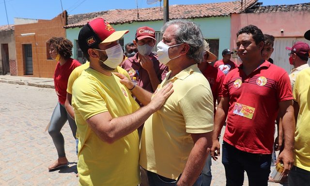 Tadeu Alencar comemora retorno do PSB a Bodocó com Otávio Pedrosa e Lucinha Xavier
