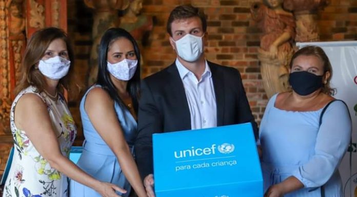 No Recife, Miguel Coelho recebe premiação da Unicef