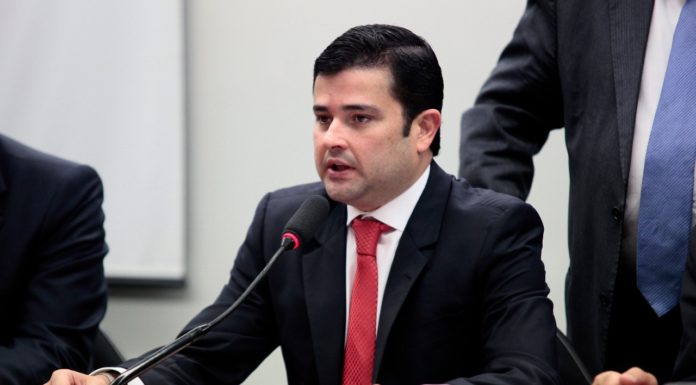 Renda Brasil é alternativa para combater pobreza com o fim do auxílio emergencial, avalia Eduardo da Fonte
