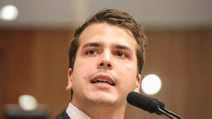 Oposição adia votação de pacotaço do Governo na Comissão de Finanças