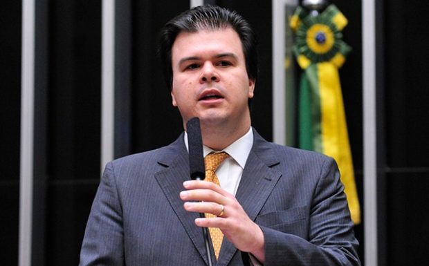 Como a bancada de PE na Câmara votou o Fundeb