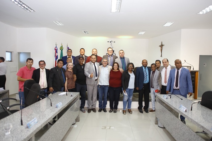 Prefeita Suzana Ramos sanciona lei municipal que fixa novo piso salarial para agentes comunitários de saúde e de combate às endemias