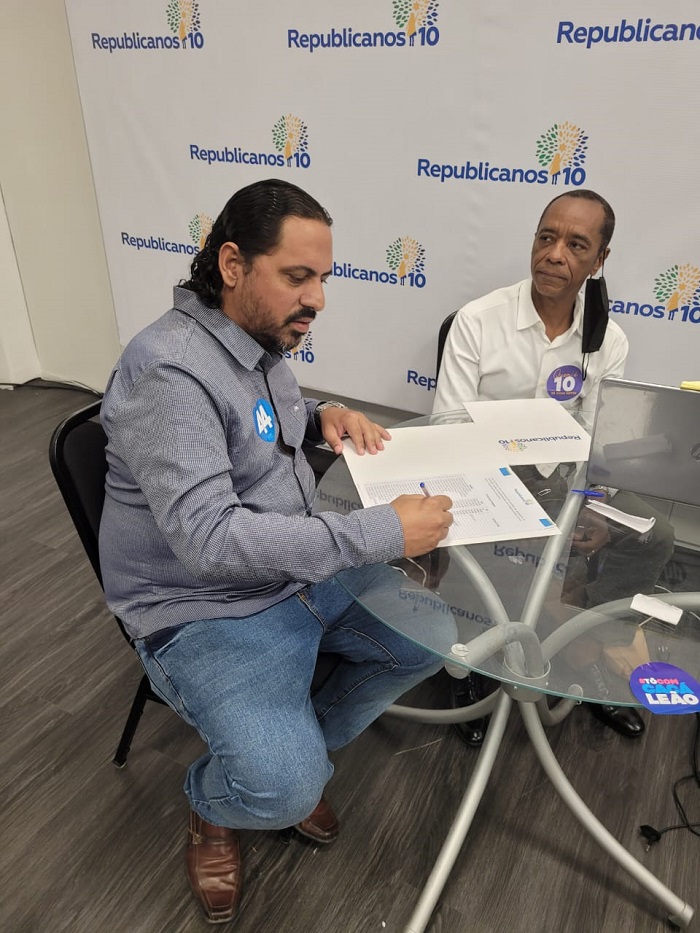 Política: Edilson Teles desiste de candidatura para deputado federal e oficializa candidatura para Estadual