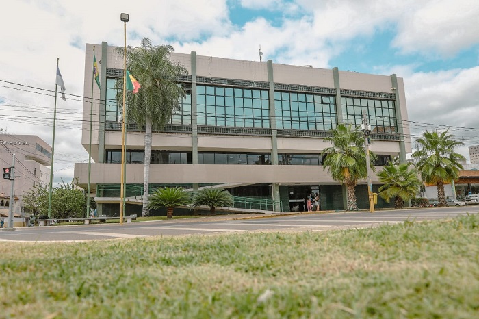 Prefeitura de Petrolina mantém serviços essenciais funcionando no feriado da padroeira da cidade