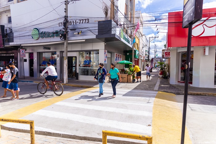 Prefeitura de Juazeiro finaliza obra do Calçadão da Travessa Ribeiro e área é beneficiada com melhoria de mobilidade, fluxo de pessoas e fomento do comércio