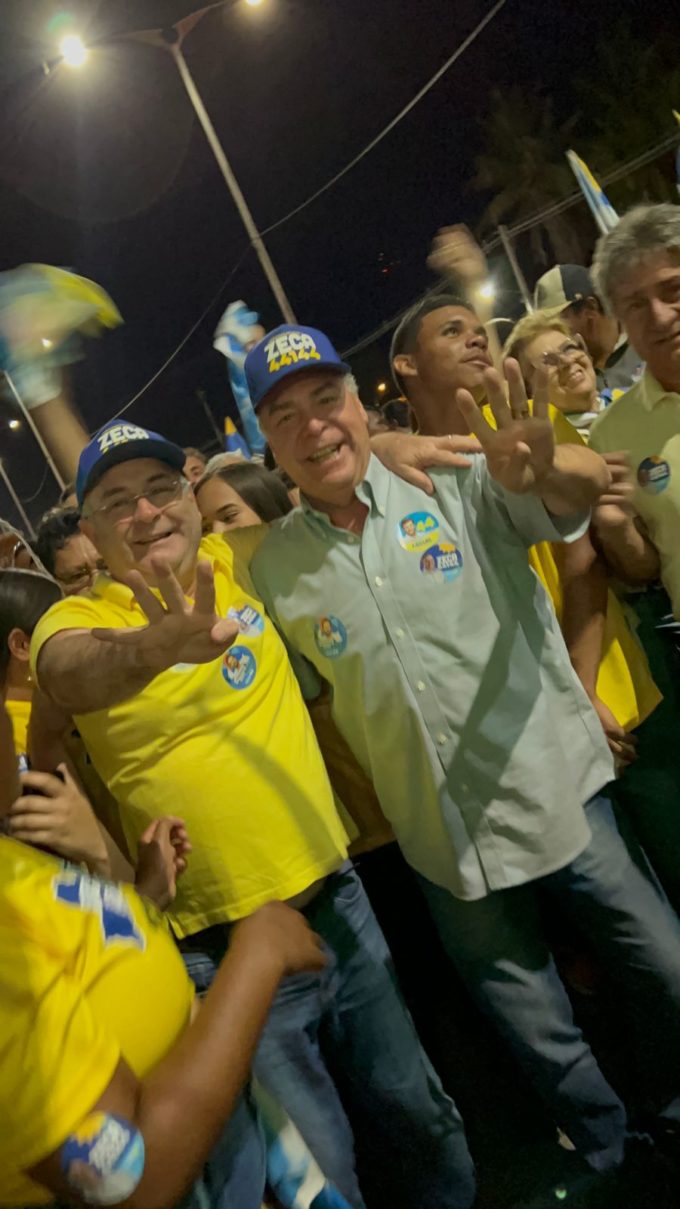 Zeca faz grande arrastão nas ruas de Arcoverde e mostra a sua força política na região