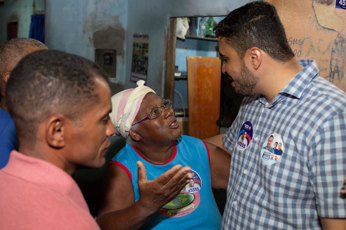 Em mais uma caminhada pelas ruas de Juazeiro, Jordávio Ramos é abraçado pelo bairro Nossa Senhora da Penha
