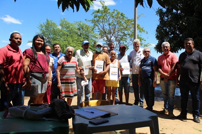Prefeitura de Lagoa Grande e Iterpe já entregaram mais de 160 títulos de terras aos moradores da Ilha do Pontal
