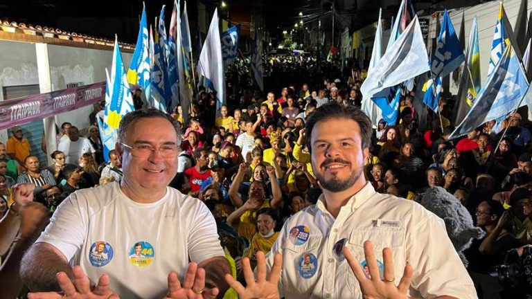 Arcoverde: Fernando Filho e Zeca Cavalcanti arrastam apoiadores em carreata