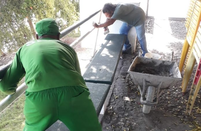 Guarda-corpo da Orla I de Juazeiro passa por manutenção e vistoria