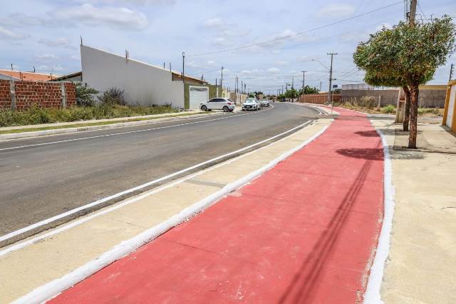 Pavimentações no bairro Portal da Cidade estão em fase de conclusão em Petrolina