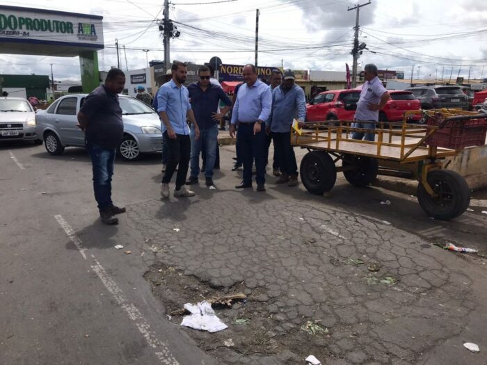 Prefeitura de Juazeiro alinha preparativos para início da pavimentação asfáltica do Mercado do Produtor