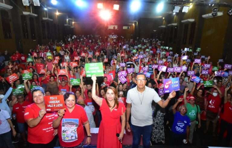 Trabalhadores em Educação farão várias paralisações e campanha na mídia contra Governo Raquel Lyra