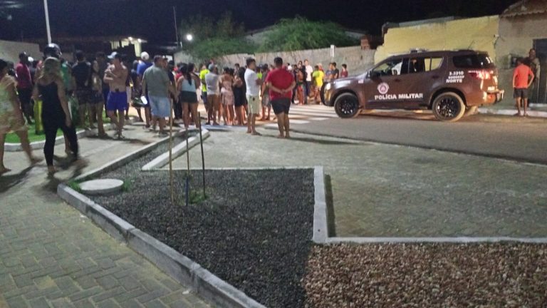 Homem é morto com tiros de grosso calibre em Juazeiro em frente a sua residência