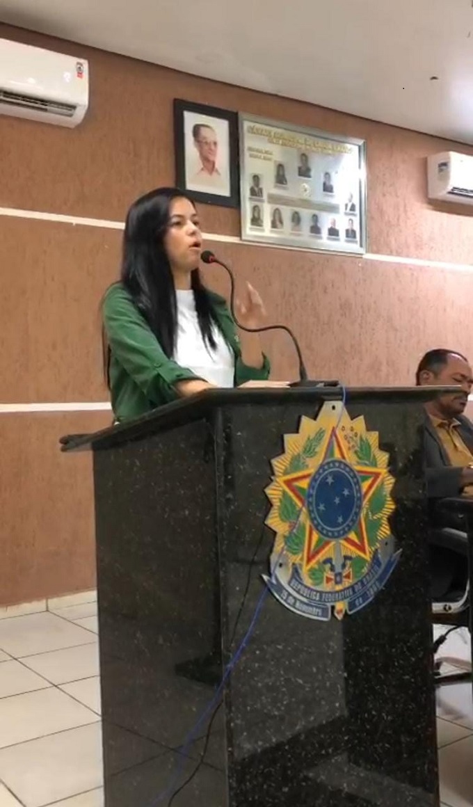 Lagoa Grande (PE): Na tribuna da câmara, vereadora cobra segurança para as escolas do município ao prefeito e ao governo do Estado