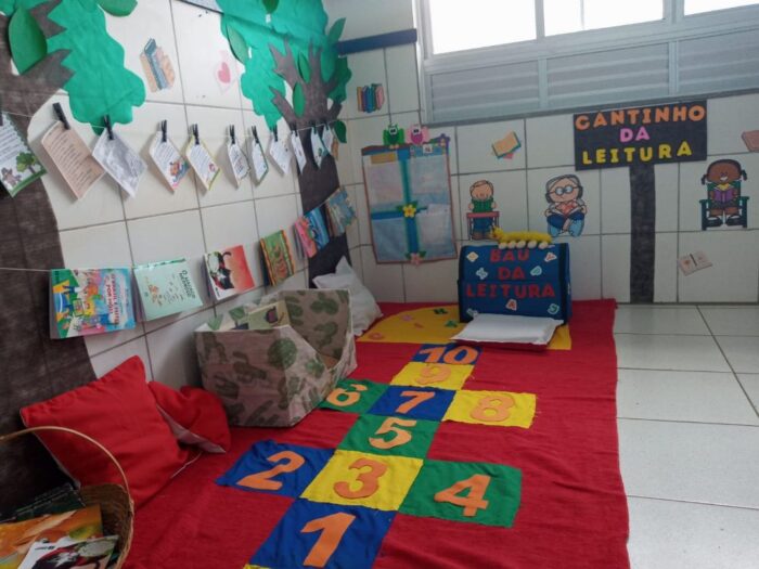 Chá Literário incentiva leitura e escrita em escola da rede municipal de ensino de Juazeiro
