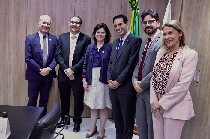 Prefeitura de Juazeiro solicita ao Ministério da Saúde a federalização da Rede PEBA e recursos para a rede municipal de saúde