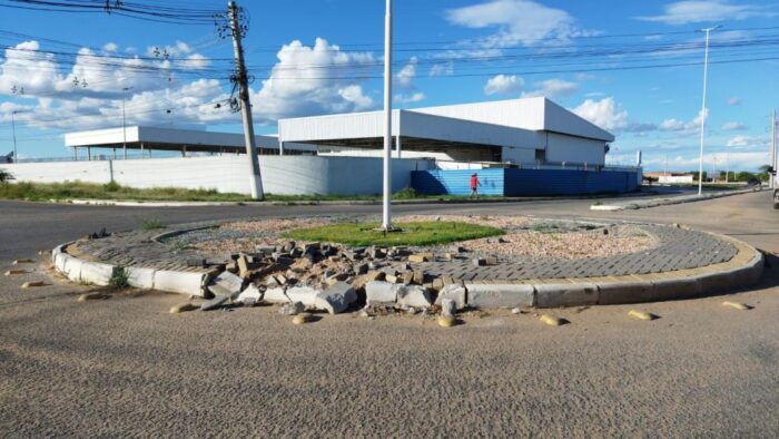 Espaços públicos de Juazeiro vêm sendo alvos de vandalismo e gestão municipal faz alerta para crimes ao patrimônio público