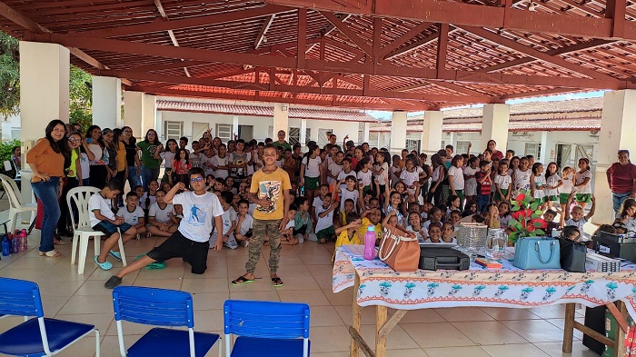 Alunos da rede municipal de Sento-Sé participam de palestra sobre bullying