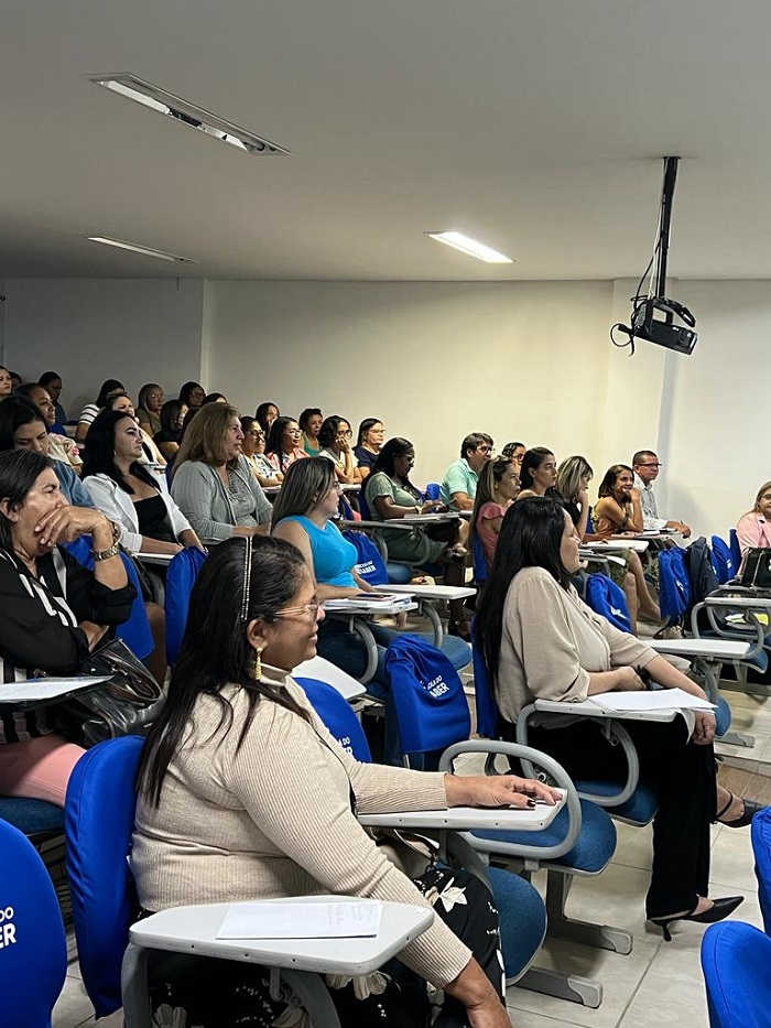 Em Oficina, Prefeitura de Petrolina capacita gestores escolares para execução de recursos públicos