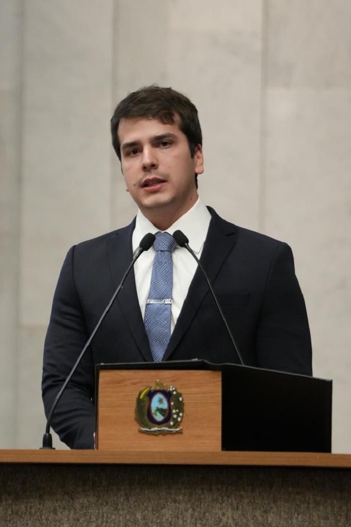 Antonio Coelho solicita agilidade no licenciamento do abatedouro de Dormentes