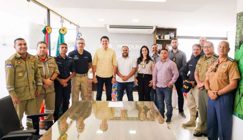 Em reunião com forças de segurança, Simão Durando ressalta clima de paz no São João de Petrolina (PE)