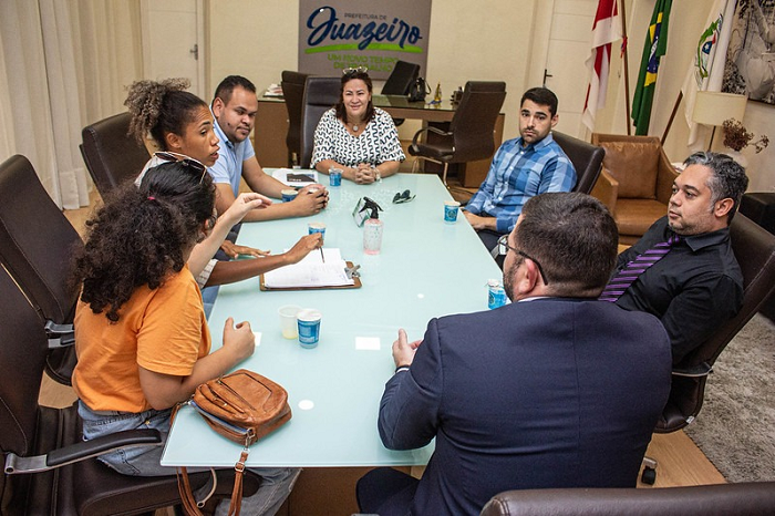 Prefeita Suzana Ramos dialoga com moradores da Vila Tiradentes sobre a Reurb