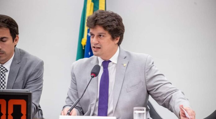 Em resposta ao Governo do Estado, Lucas Ramos fala de “persistência da negação” e fake news em anúncio do PROUPE, diz assessoria