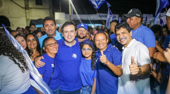 Convenção na Praça Nossa Senhora de Fátima confirma Raimundo de Bibi como candidato a prefeito de Ouricuri pelo MDB