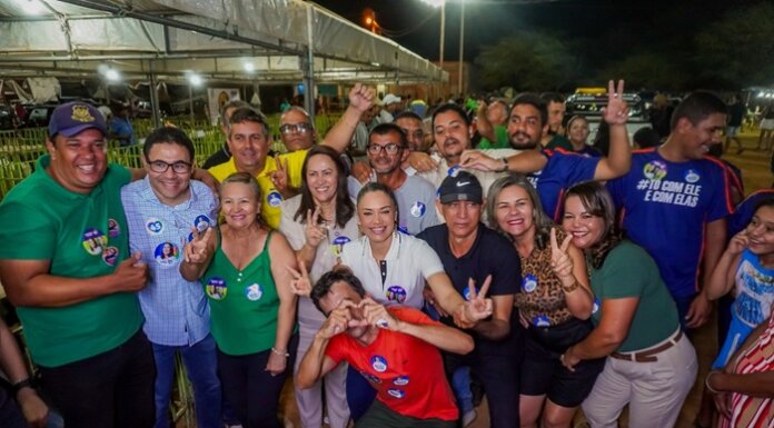 Suzana Ramos visita Feira do Alto da Maravilha e Feira do Bode de Massaroca e é recebida com festa
