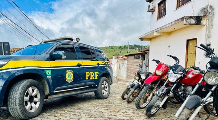 No Povoado do Km 100, município de Brejões (BA), PRF recupera cinco motocicletas com registro de roubo em oficina mecânica