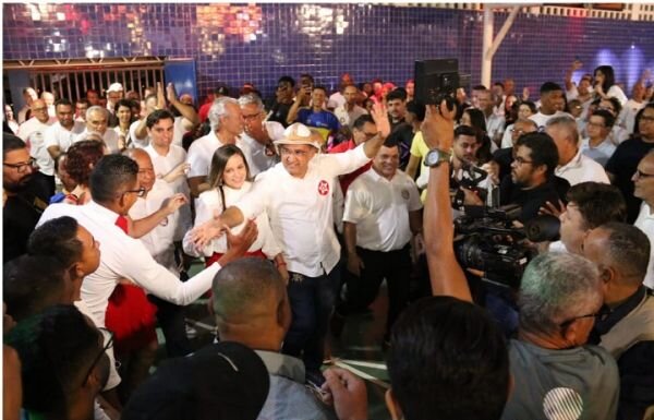 Isaac Carvalho reúne multidão em Convenção e confirma favoritismo em Juazeiro