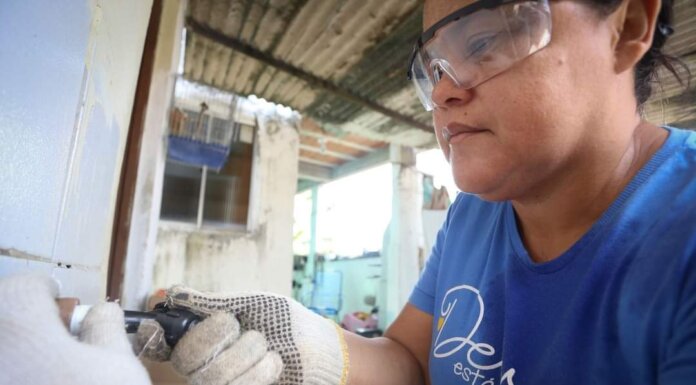 Compesa oferece Curso de Encanadoras gratuito em Petrolina