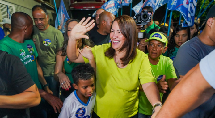 Suzana Ramos é recebida com festa no bairro Dom José Rodrigues; moradores agradecem pelas conquistas