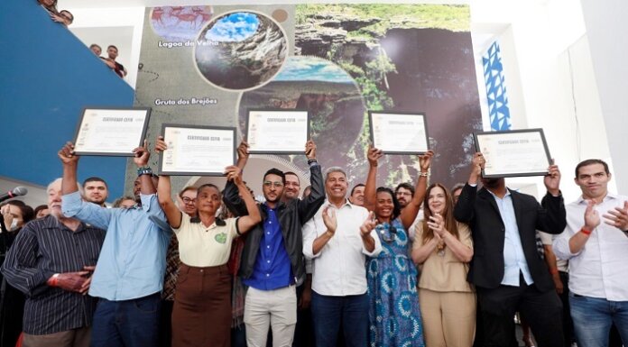 Em Morro do Chapéu, Estado inaugura mais um Centro de Educação Profissional e estradas requalificadas