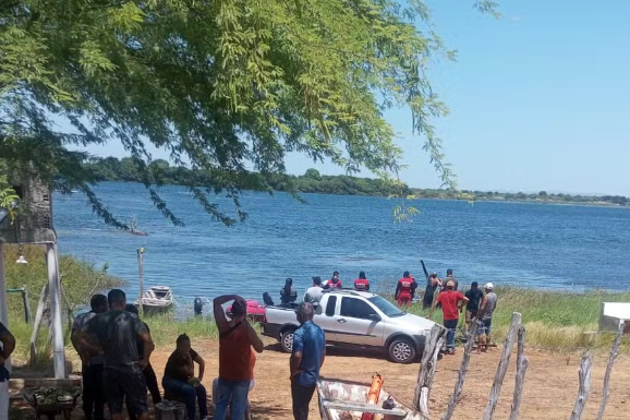 Encontrado corpo de homem que desapareceu após barco virar no Rio São Francisco em Petrolina