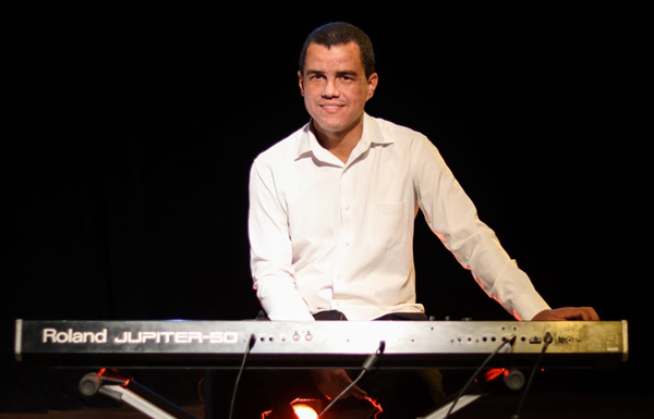 Artista petrolinense promove aula de música online e gratuita nesta segunda-feira (02)