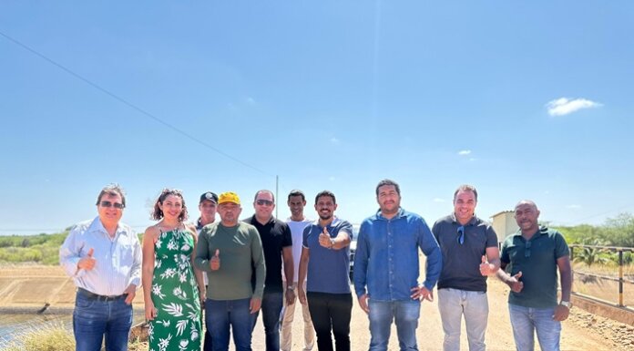 Governo do Estado se compromete com asfaltamento e melhoria de estradas rurais em Juazeiro