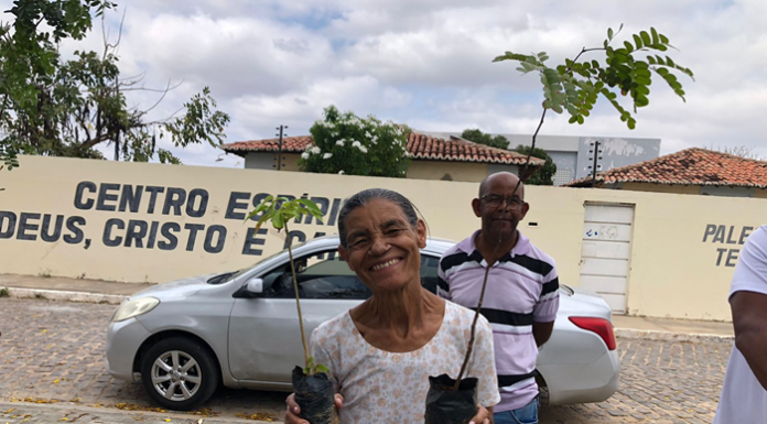 Moradores do Vila Eduardo garantem suas árvores através de ação da Prefeitura