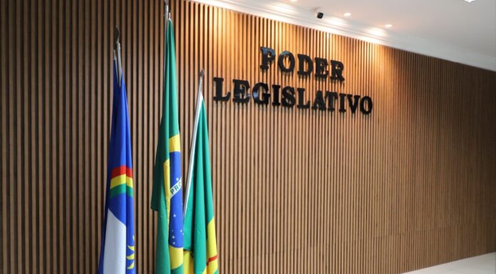 Reajuste relâmpago: Câmara de Petrolina aprova aumento salarial para prefeito e secretários em sessão de 40 Minutos