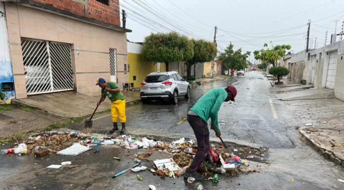 Prefeitura de Juazeiro age rápido para minimizar impactos das fortes chuvas na manhã desta segunda-feira