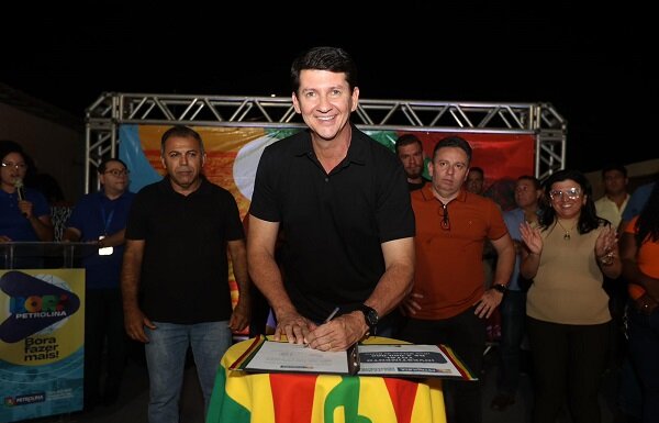 Simão Durando avança em infraestrutura: R$ 2 Milhões investidos para pavimentação de ruas em Nova Descoberta