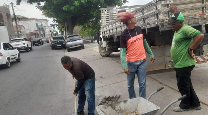 Prefeitura de Juazeiro intensifica limpeza de galerias pluviais para preparar a cidade para o período chuvoso