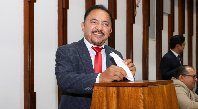 Coluna do Blog: Deputado Roberto Carlos lidera aprovação de projetos na Assembleia da Bahia para segurança, inclusão e desenvolvimento