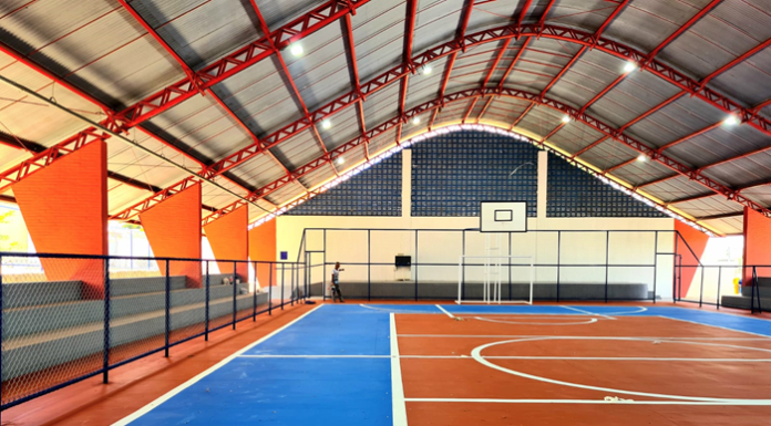 Prefeitura de Petrolina avança com investimentos em quadras escolares