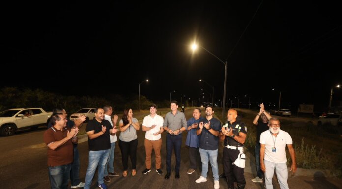 Simão Durando inaugura novo trecho de iluminação em LED no percurso Henrique Leite – Porto da Ilha