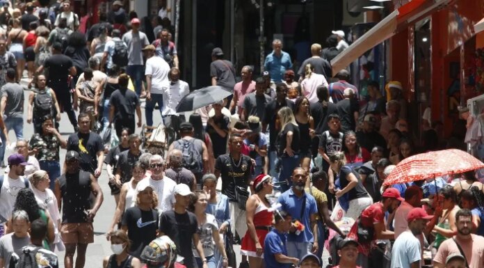 Pesquisa: 49% dos brasileiros acreditam que país vai melhorar em 2025