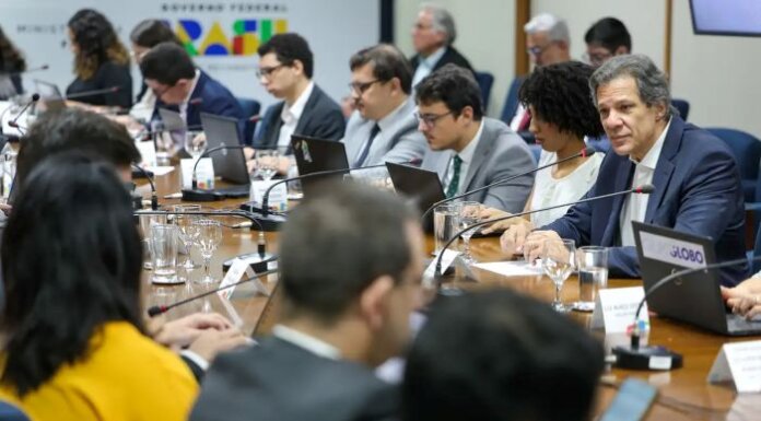 Haddad promete novas medidas de corte de gastos em 2025