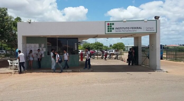 Campus Petrolina do IFSertãoPE oferece curso gratuito de criação e desenvolvimento de sistemas
