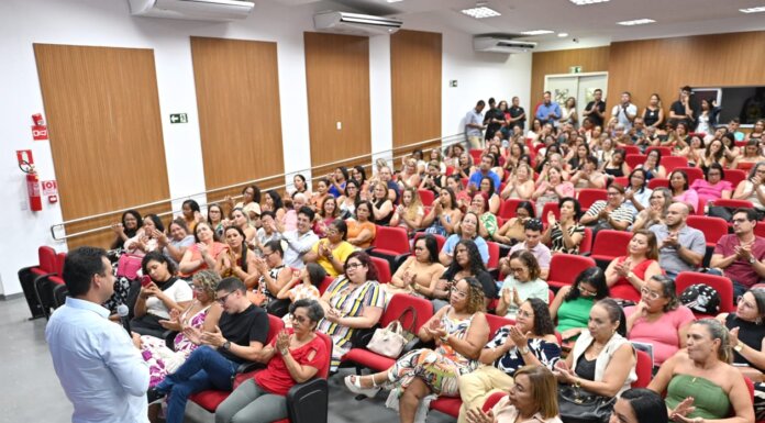 Prefeito participa do primeiro encontro com gestores escolares da rede municipal de ensino de Juazeiro